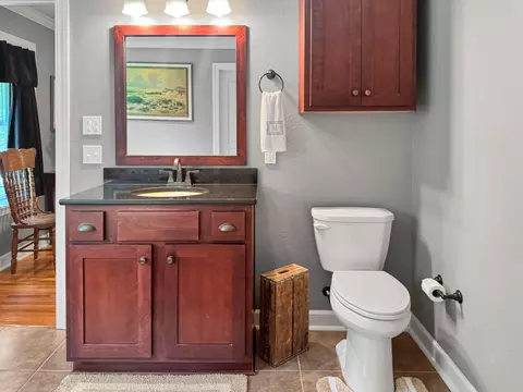 Bath - 96 Cedar Glen Ct, Murray, KY 42071 photo 7 of 11