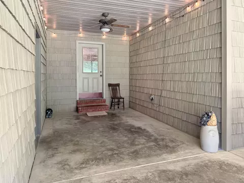 Exterior - 96 Cedar Glen Ct, Murray, KY 42071 photo 5 of 12