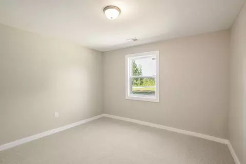 Bedroom - 691 Strunk Hwy, Strunk, KY 42649 photo 5 of 6