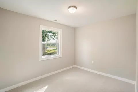 Bedroom - 691 Strunk Hwy, Strunk, KY 42649 photo 3 of 6