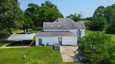 Exterior - 645 Heron Rd, Murray, KY 42071 photo 2 of 3