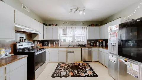 Kitchen - 645 Heron Rd, Murray, KY 42071 photo 1 of 2