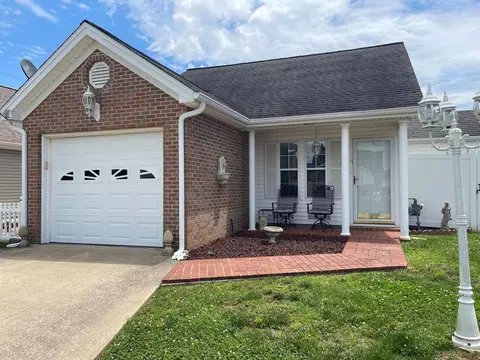 17 Osage Dr, Cadiz, KY 42211
