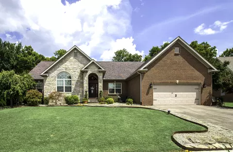 4040 Greentree Rd, Versailles, KY 40383