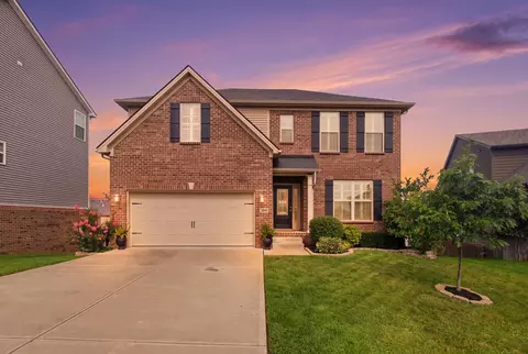 109 Waxwing Ln, Nicholasville, KY 40356
