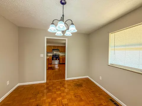 Dining - 1029 Cardinal Dr, Corbin, KY 40701 photo 1 of 1