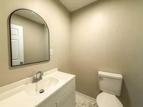 Bath - 1029 Cardinal Dr, Corbin, KY 40701 photo 3 of 3