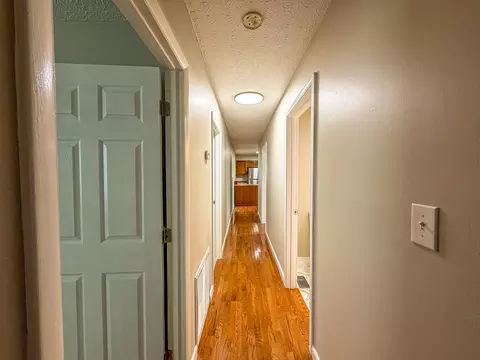 Entry Way - 1029 Cardinal Dr, Corbin, KY 40701 photo 3 of 3