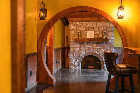 Entry Way - 554 Cliffview Rd, Campton, KY 41301 photo 8 of 15