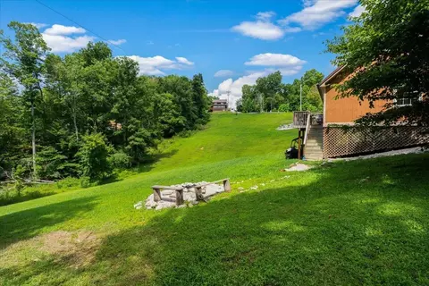 Exterior - 554 Cliffview Rd, Campton, KY 41301 photo 16 of 24