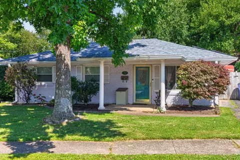 562 Sandalwood Dr, Lexington, KY 40505