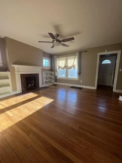 Living - 306 Lyons Ave, Morehead, KY 40351 photo 3 of 7