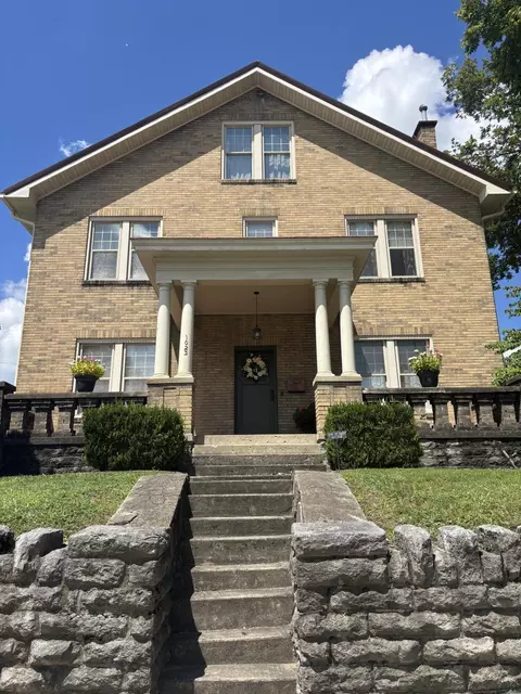 1023 High St, Paris, KY 40361
