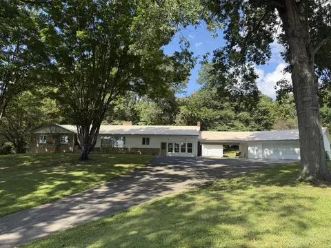 999 Mcdonald Ln, Heidrick, KY 40949