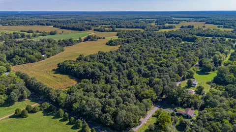 8950 Old Mayfield Rd, Boaz, KY 42027