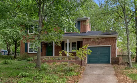 1748 Brook Park Dr, Lexington, KY 40515