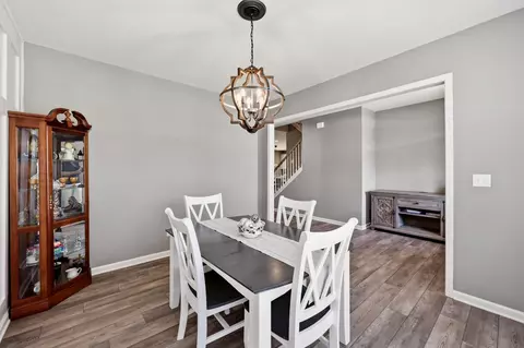 Dining - 107 Dunmore Ln, Georgetown, KY 40324 photo 2 of 2