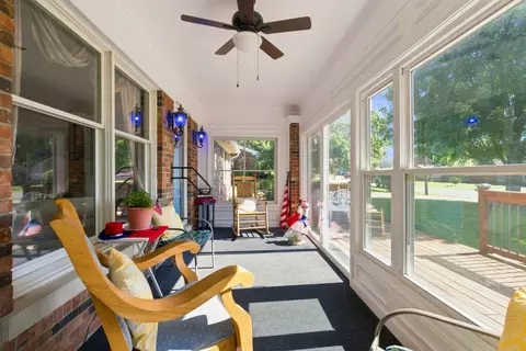 Exterior - 1111 Comanche Trl, Georgetown, KY 40324 photo 6 of 14