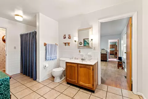 Bath - 1111 Comanche Trl, Georgetown, KY 40324 photo 1 of 4