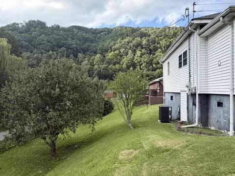 Exterior - 175 Maggard St, Benham, KY 40807 photo 32 of 41