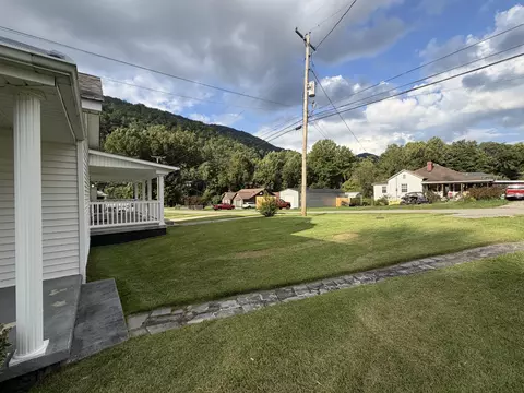 Exterior - 175 Maggard St, Benham, KY 40807 photo 15 of 41