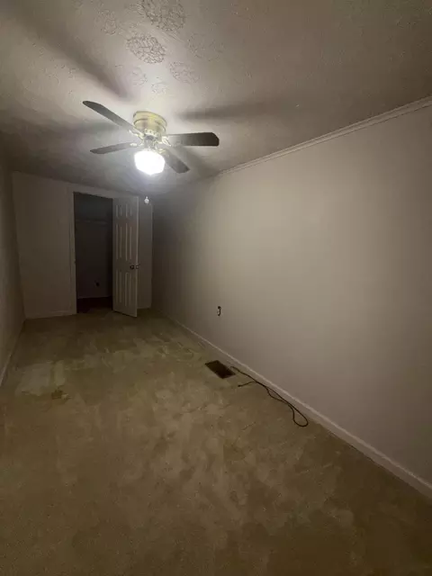 Bedroom - 175 Maggard St, Benham, KY 40807 photo 2 of 11
