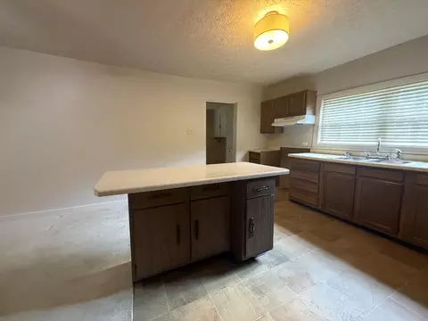 Kitchen - 175 Maggard St, Benham, KY 40807 photo 4 of 7