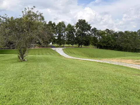 Exterior - 935 Stoney Fork Rd, Corbin, KY 40701 photo 6 of 8