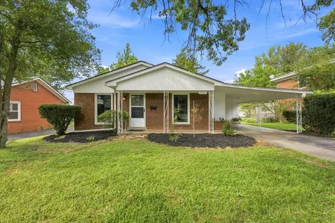 1907 Port Royal Ct, Lexington, KY 40504