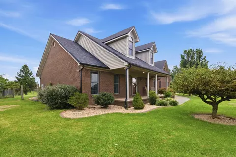 Exterior - 413 Hackett Pike, Richmond, KY 40475 photo 8 of 9