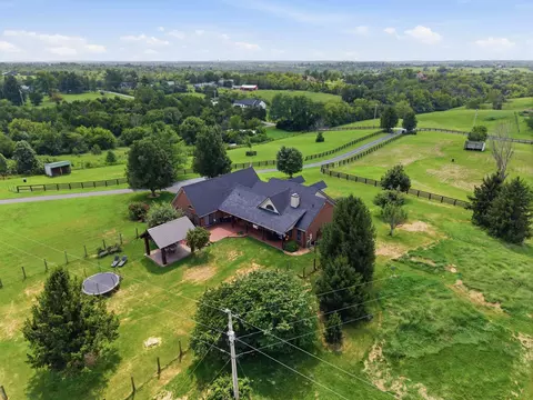 View/Area - 413 Hackett Pike, Richmond, KY 40475 photo 9 of 10