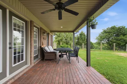 Exterior - 413 Hackett Pike, Richmond, KY 40475 photo 4 of 9