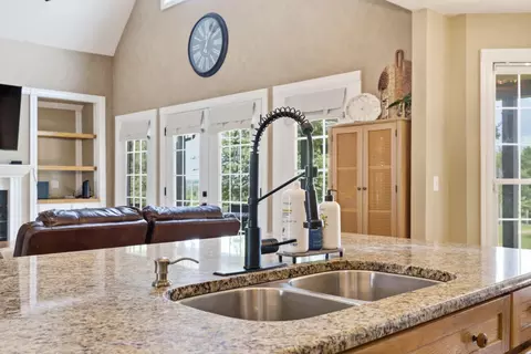 Kitchen - 413 Hackett Pike, Richmond, KY 40475 photo 3 of 5