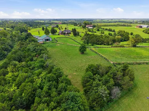 View/Area - 413 Hackett Pike, Richmond, KY 40475 photo 5 of 10