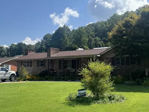 Exterior - 748 Lakeside Dr, Jackson, KY 41339 photo 3 of 10
