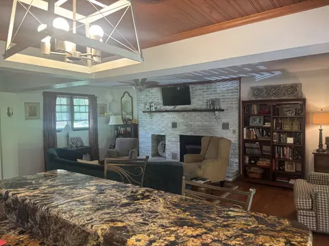 Living - 748 Lakeside Dr, Jackson, KY 41339 photo 1 of 5
