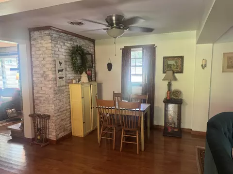 Dining - 748 Lakeside Dr, Jackson, KY 41339 photo 2 of 2