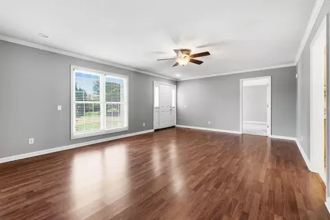 Living - 52 Cambridge Dr, Murray, KY 42071 photo 2 of 2