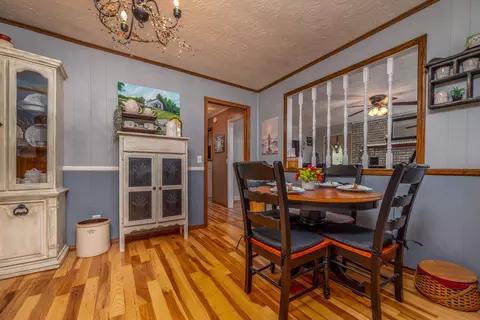 Dining - 224 Mays Rd, Sandy Hook, KY 41171 photo 1 of 3