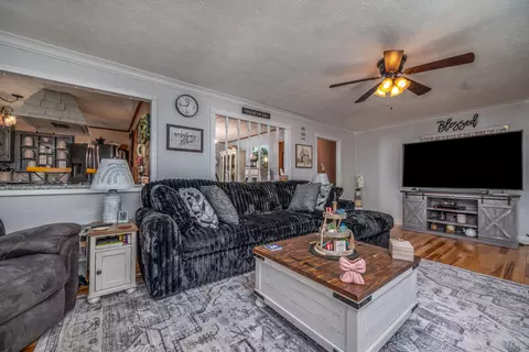 Living - 224 Mays Rd, Sandy Hook, KY 41171 photo 1 of 5