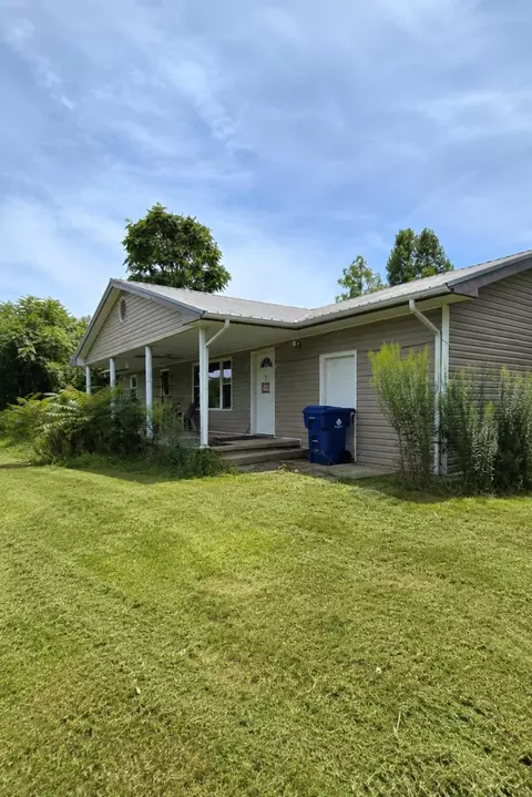 1288 Marsh Creek Rd, Strunk, KY 42649 photo 2