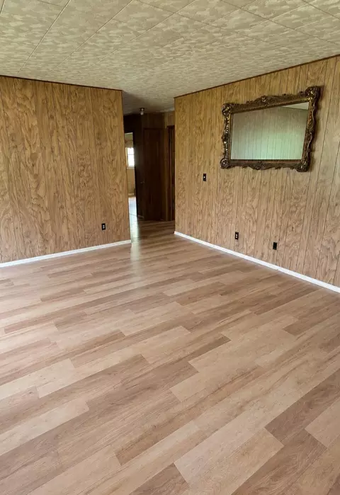1288 Marsh Creek Rd, Strunk, KY 42649 photo 3