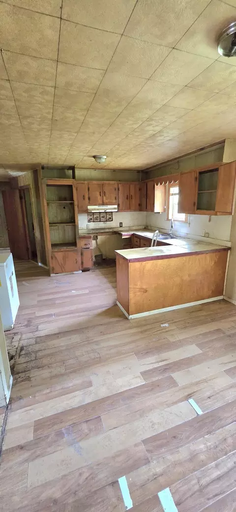 1288 Marsh Creek Rd, Strunk, KY 42649 photo 7