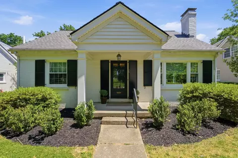 1221 Providence Ln, Lexington, KY 40502