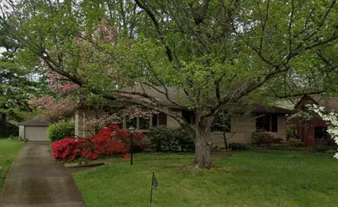 317 Greenbriar Rd, Lexington, KY 40503