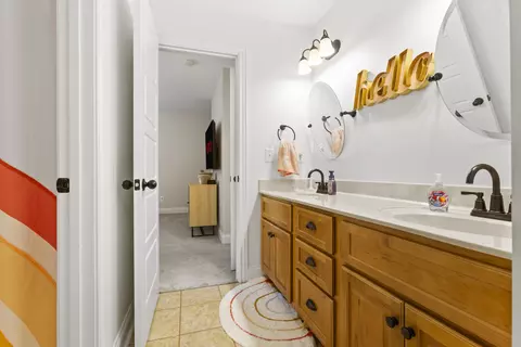 Bath - 171 Coachman Pl, Georgetown, KY 40324 photo 9 of 10