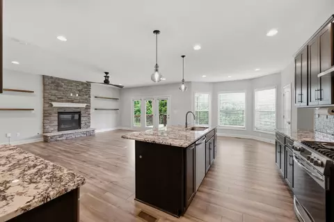 Living - 160 Limestone Ln, Georgetown, KY 40324 photo 9 of 9