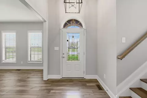 Entry Way - 160 Limestone Ln, Georgetown, KY 40324 photo 3 of 11