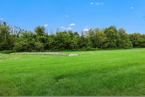 Exterior - 160 Limestone Ln, Georgetown, KY 40324 photo 6 of 11