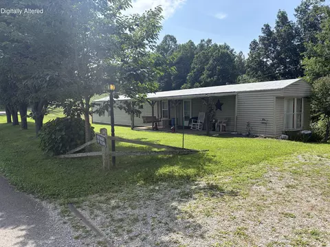566 Ebon Rd, Wellington, KY 40387